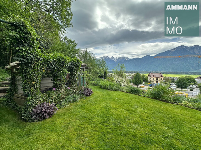 Wohnen mit Aussicht: Haus in sonniger Lage über dem Walgau