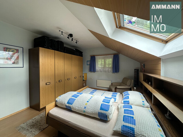 Wohnen mit Aussicht: Haus in sonniger Lage über dem Walgau