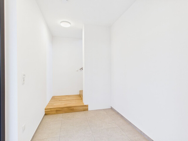 Exklusive 4-Zimmer-Maisonette-Wohnung mit Garten - Top 2