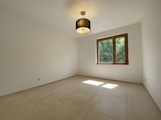 "ohne Provision" geräumige, helle 5 Zimmer Terrassenwohnung mit super Aussicht