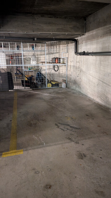 2-Zimmer-Wohnung mit Wintergarten und Tiefgaragenplatz in ruhiger Lage