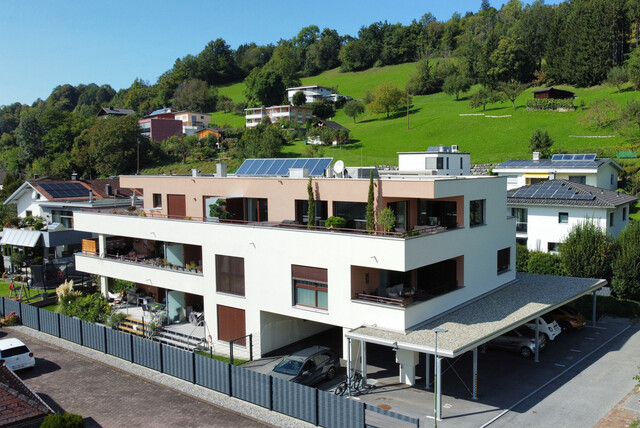 Exklusive 3-Zimmer-Dachterrassenwohnung mit Sauna und Whirlpool