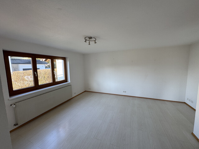 Einfamilienhaus mit Wintergarten und Garten in Schwarzach zu vermieten