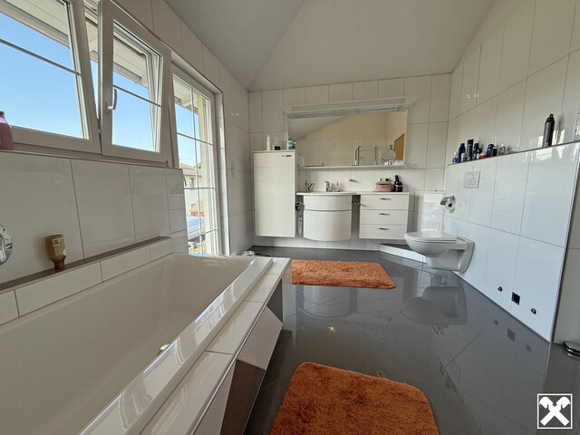 Unterkellertes Einfamilienhaus in Massivbauweise