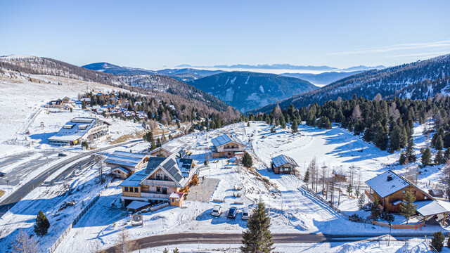 Neuwertiges Chalet Dorf mit Alm-Gasthof in bester Lage am Falkert - direkt neben der "Heidi-Alm"
