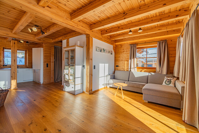 Neuwertiges Chalet Dorf mit Alm-Gasthof in bester Lage am Falkert - direkt neben der "Heidi-Alm"