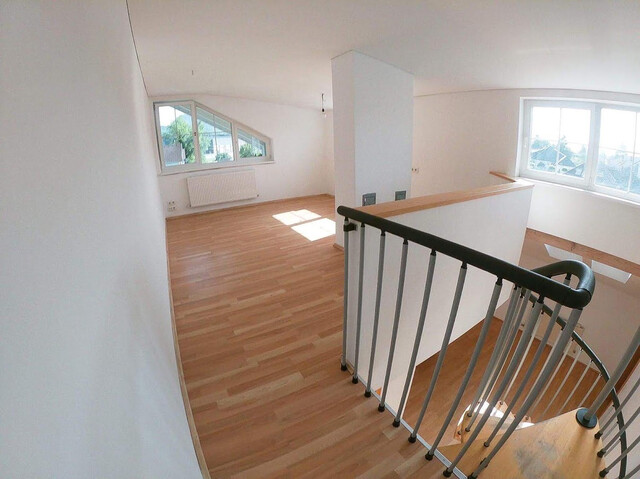 Geräumige Wohnung mit Balkon 