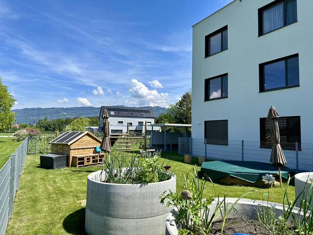 Neubau 3 Zi. Wohnung mit Terrasse und Extras in Top-Lage - OG