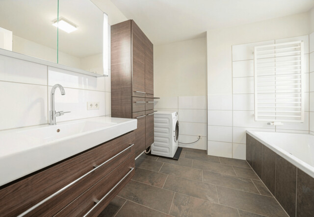 Stilvolles 2-Zimmer-Apartement wo Stadt und Berge sich treffen