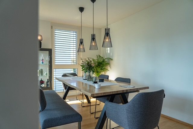 Sonnige hochwertige Eck-Wohnung in See- u Stadtnähe