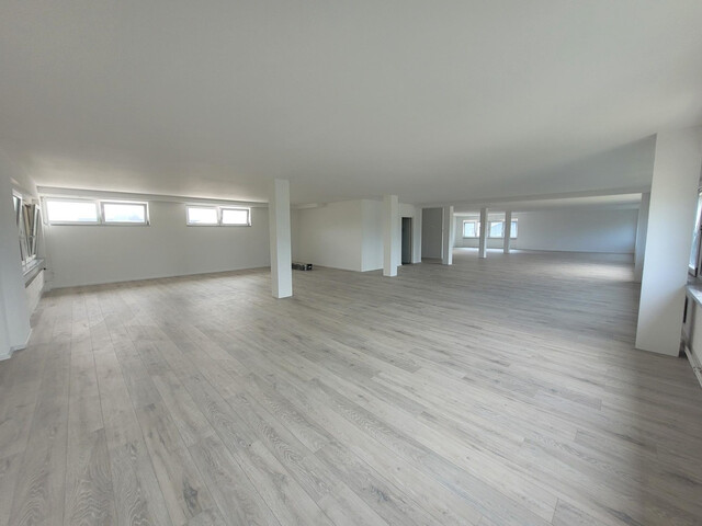 Schöne Büro-/Gewerbefläche im Industriegebiet