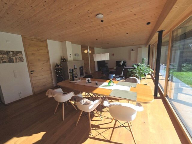 Moderner Bungalow mit großem Garten in schöner und ruhiger Lage (Emser Reute) zu mieten!