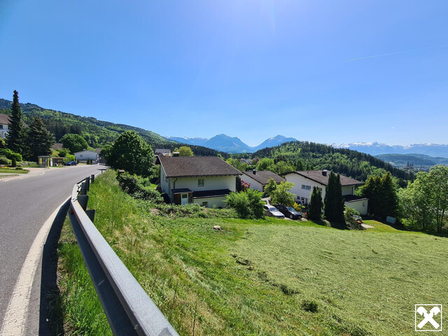 Hanglage mit Weitblick