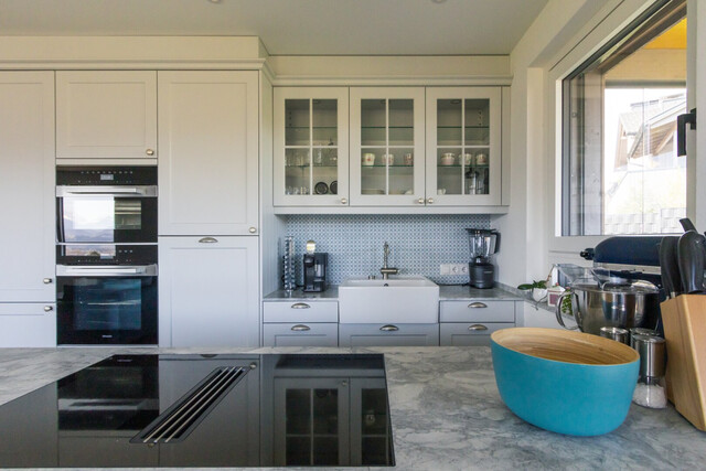 Neuwertige-Aufstockbare Doppelhaushälfte mit Wintergarten und Garage