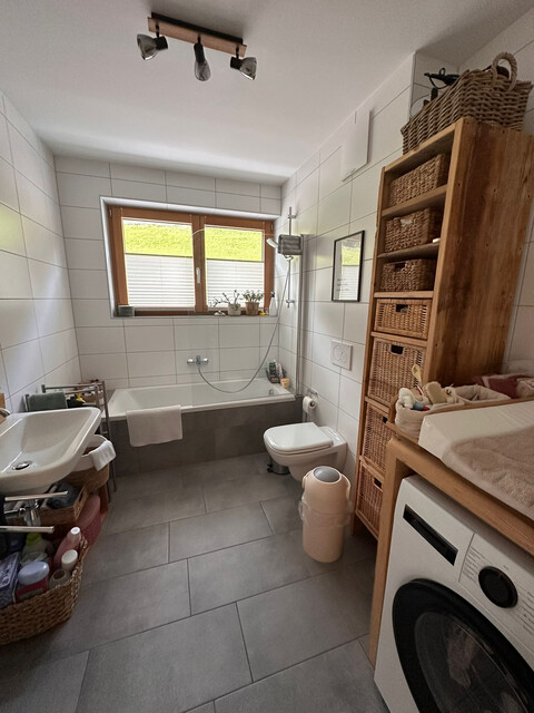 Helle 3-Zimmer-Wohnung mit Bergblick