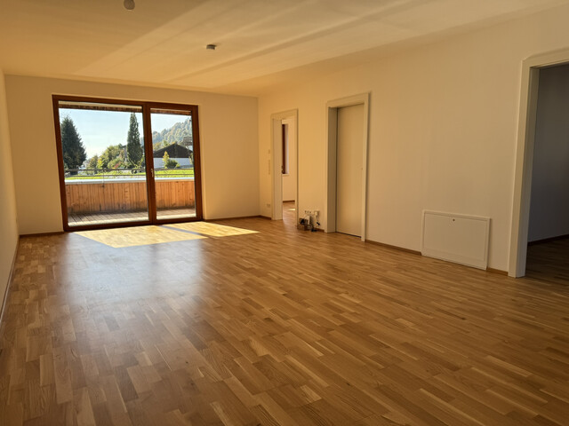 Helle 3-Zimmer-Wohnung mit Bergblick