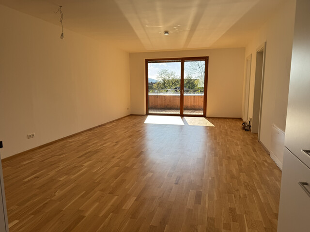 Helle 3-Zimmer-Wohnung mit Bergblick