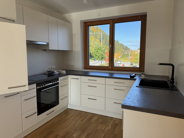 Helle 3-Zimmer-Wohnung mit Bergblick