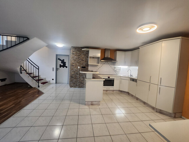 🏡 Stylisches Reihenhaus mit Garten & Wintergarten in Altach 🌿