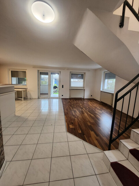 🏡 Stylisches Reihenhaus mit Garten & Wintergarten in Altach 🌿