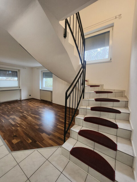 🏡 Stylisches Reihenhaus mit Garten & Wintergarten in Altach 🌿