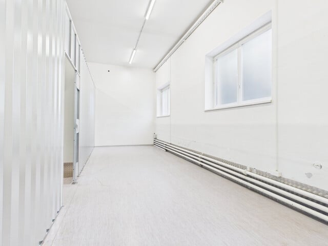 Lagerflächen von 3 - 100 m² und Büros für Privatpersonen und Unternehmen in der Stauzone Hohenems