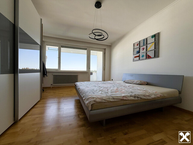 Große 4 Zimmerwohnung im 9. Obergeschoss mit Weitblick!