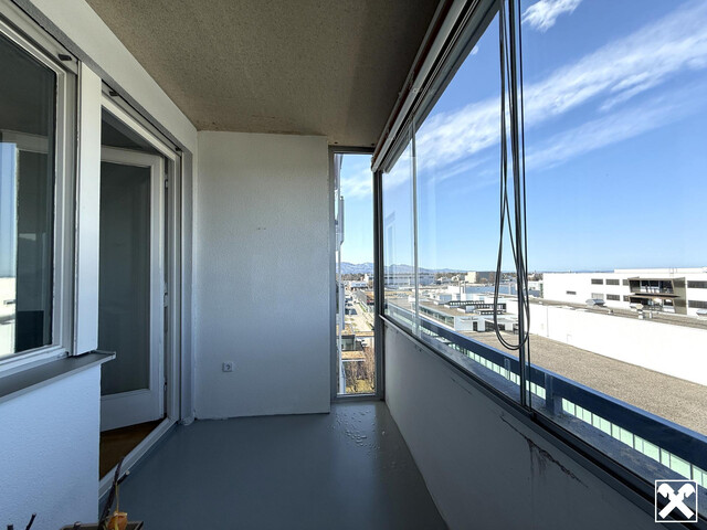 Große 4 Zimmerwohnung im 9. Obergeschoss mit Weitblick!