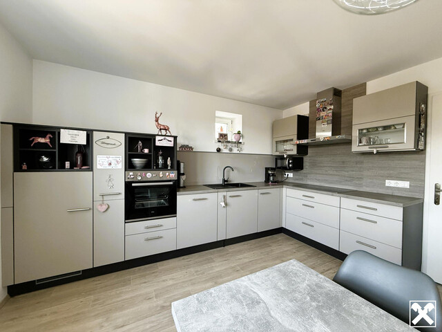 Große 4 Zimmerwohnung im 9. Obergeschoss mit Weitblick!