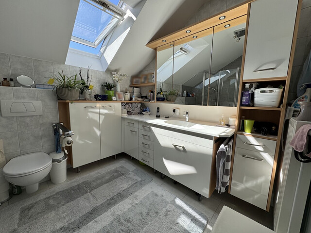 Stylische 2-Zimmer-Maisonettewohnung mit Balkon & Tiefgaragenplatz – ideal für junge Stadtliebhaber