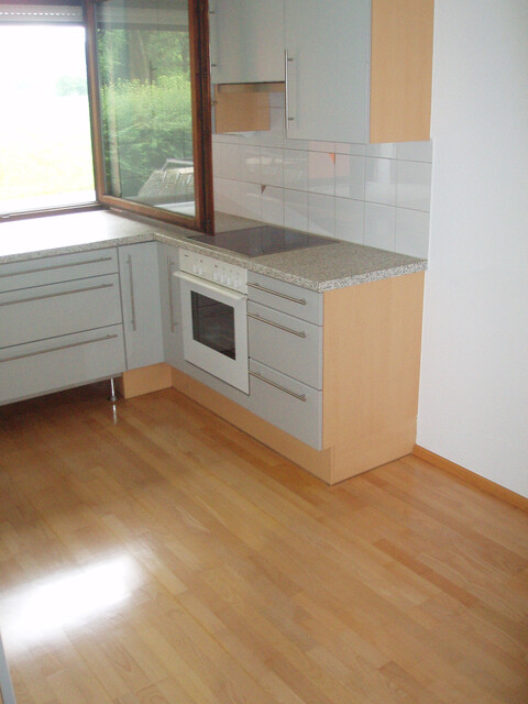 Feldkirch-Tosters: sehr schöne, große  2 ½-Zimmerwohnung  (66 m²) mit Balkon und TG-Platz