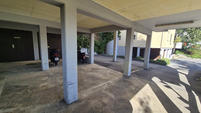 Überdachter Außenstellplatz, unteres Parkdeck, im Torkelweg 16 in Röthis zu verkaufen