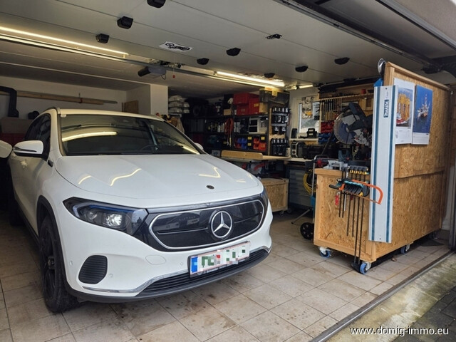 Stilvolles Einfamilienhaus mit großzügigem Raumangebot und separater Einliegerwohnung