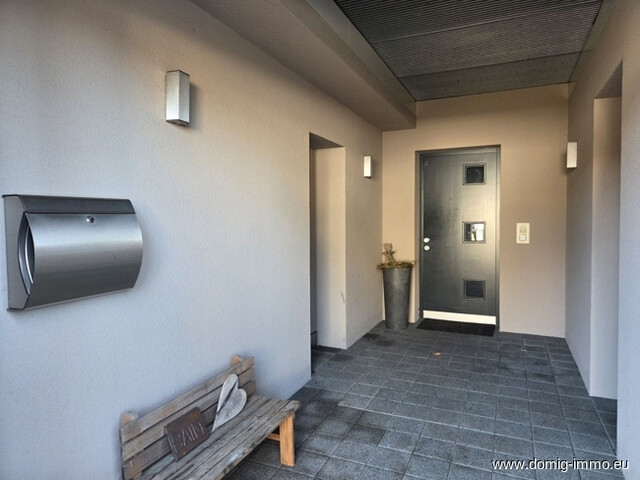 Stilvolles Einfamilienhaus mit großzügigem Raumangebot und separater Einliegerwohnung