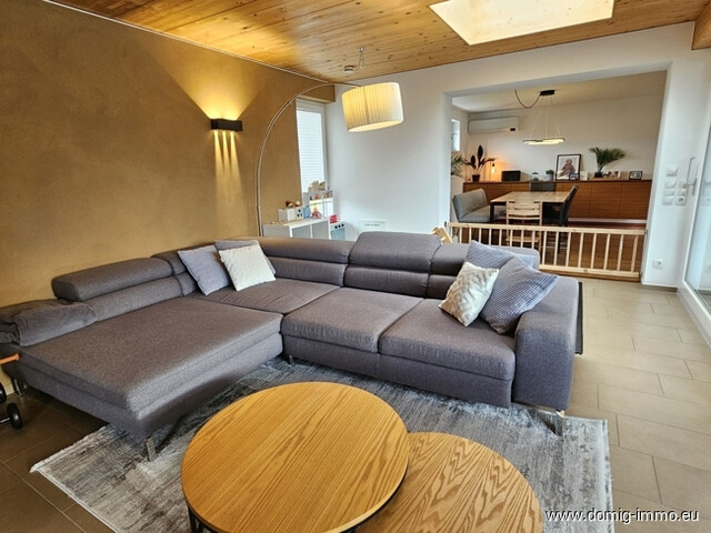 Stilvolles Einfamilienhaus mit großzügigem Raumangebot und separater Einliegerwohnung