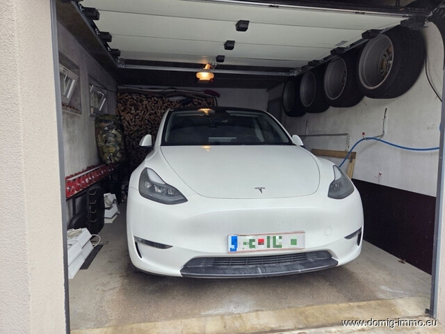 Stilvolles Einfamilienhaus mit großzügigem Raumangebot und separater Einliegerwohnung