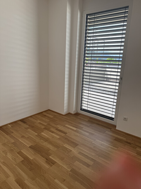 Neue Dachgeschosswohnung mit großer Terrasse  - Erstbezug! Feldkirch Naflastraße