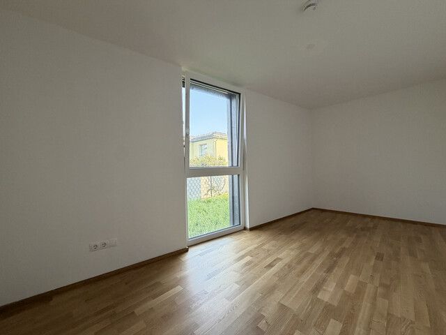 Moderne 2-Zimmer Erdgeschosswohnung mit Tiefgaragenplatz