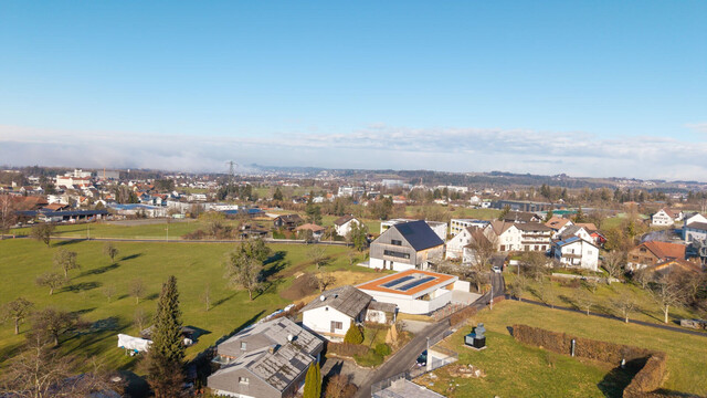 sanierungsbedürftiges Juwel in Lochau: großes Haus mit Seeblick und Garten!