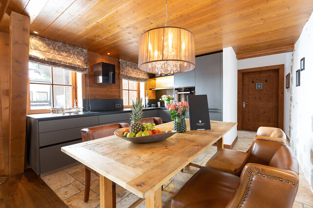 Ferientraum im schneesicheren Zürs!