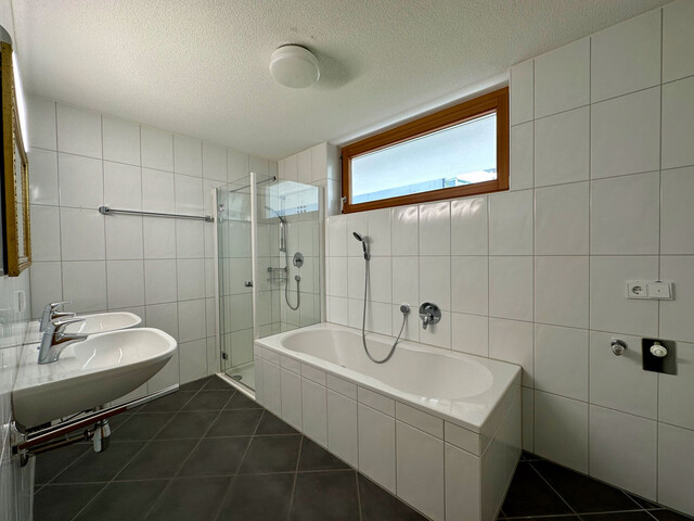 "ohne Provision" modern,  helle 3 Zimmer Terrassenwohnung über 2 Etagen