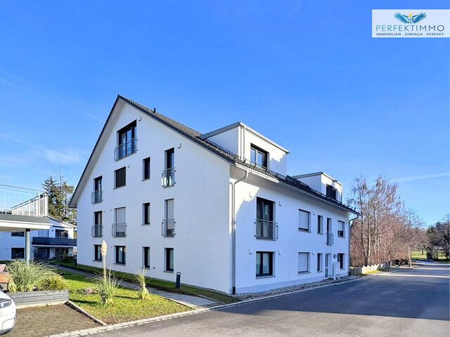 Lichtdurchflutete Dachgeschoss-Maisonette mit Traum-Blick auf den Weiher in Weißensberg!
