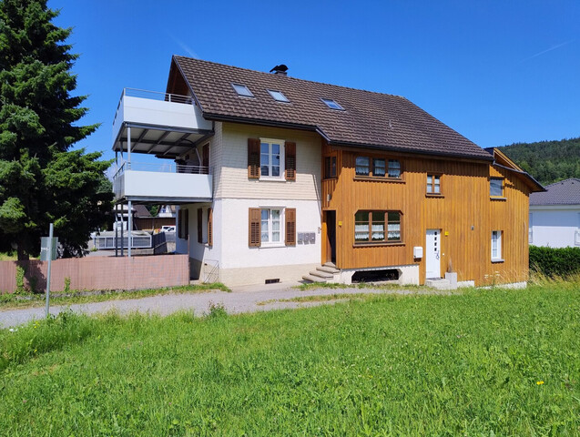 3-Zimmer-Wohnung mit Sonnen Terrasse in Göfis' schönster Ruhelage – viel Charme & Charakter