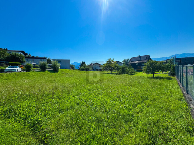 SONNIG, RUHIG UND BESTENS ANGEBUNDEN