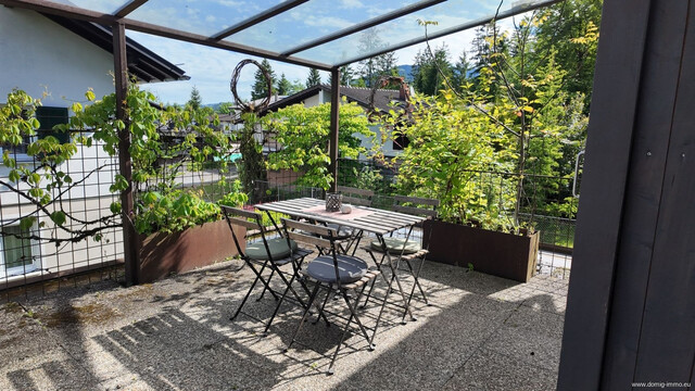 Einzigartiges Wohn- und Seminarhaus in Dornbirn mit großem Grundstück, Schwimmteich und Spa-Bereich!