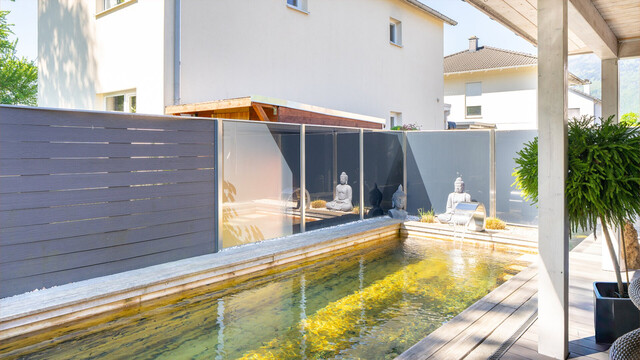 Meiningen | Stilvoller Bungalow mit Holzpool in ruhiger Lage