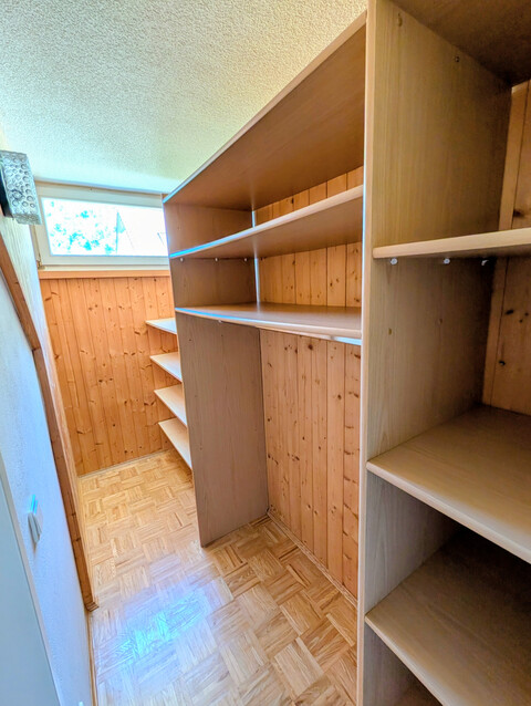 Helle 3,5-Zimmer-Dachgeschosswohnung mit Loggia, Tiefgarage und Top-Raumaufteilung in Kennelbach