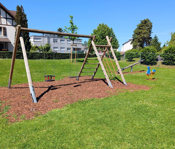 Helle 3,5-Zimmer-Dachgeschosswohnung mit Loggia, Tiefgarage und Top-Raumaufteilung in Kennelbach