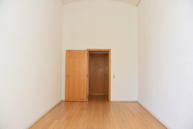 Tolles, grosszügiges Loft mit Balkon