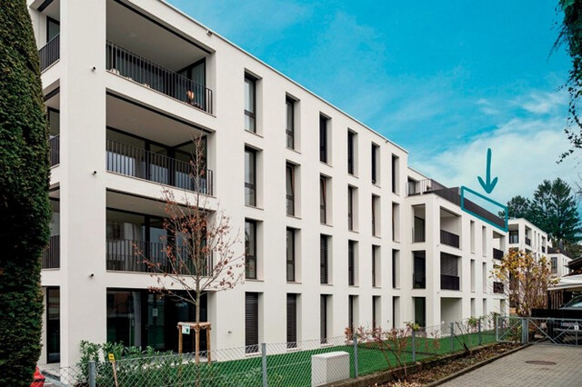 Wunderschöne 2,5 Zimmer - Dachgeschosswohnung in Prestigelage 